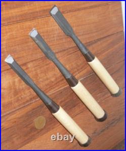 Genju Funahiro Oire Nomi Japanese Bench Chisels 12, 15, 18mm Set of 3 Genju Funahiro Oire Nomi Japanese Bench Chisels 12, 15, 18mm Set of 3