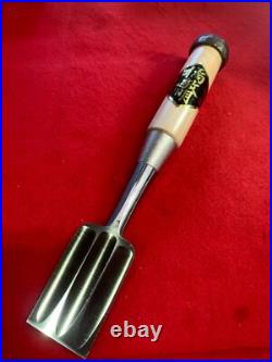 Japanese Chisel oire nomi Yoshio Usui All HSS Blade 36mm / 3 grooves back Japanese Chisel oire nomi Yoshio Usui All HSS Blade 36mm / 3 grooves back