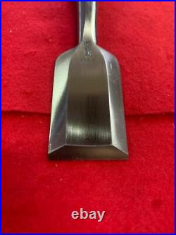Japanese Chisel oire nomi Yoshio Usui All HSS Blade 36mm / 3 grooves back Japanese Chisel oire nomi Yoshio Usui All HSS Blade 36mm / 3 grooves back