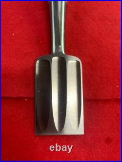 Japanese Chisel oire nomi Yoshio Usui All HSS Blade 36mm / 3 grooves back Japanese Chisel oire nomi Yoshio Usui All HSS Blade 36mm / 3 grooves back