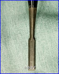 Kikuhiromaru Oire Nomi Japanese Bench Chisel Mentori 21mm / 211mm Used