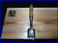 Koshihiko Oire Nomi Japanese Bench Chisel Mentori 42mm / 210mm Koshihiko Oire Nomi Japanese Bench Chisel Mentori 42mm / 210mm