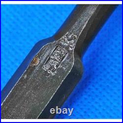 Kunikei Japanese Bench Chisel Oire Nomi Black Finish White Steel #2 Red Oak