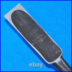 Kunikei Japanese Bench Chisel Oire Nomi Black Finish White Steel #2 Red Oak