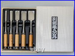 Set of five Chisel with wood Box Carpenter tool Japanese NOMI Very sharp? Sculptu
